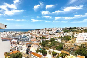 Sea view and old town l close center and beach